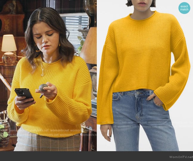 Vero Moda Sayla Rib Crop Sweater worn by Mabel Mora (Selena Gomez) on Only Murders in the Building