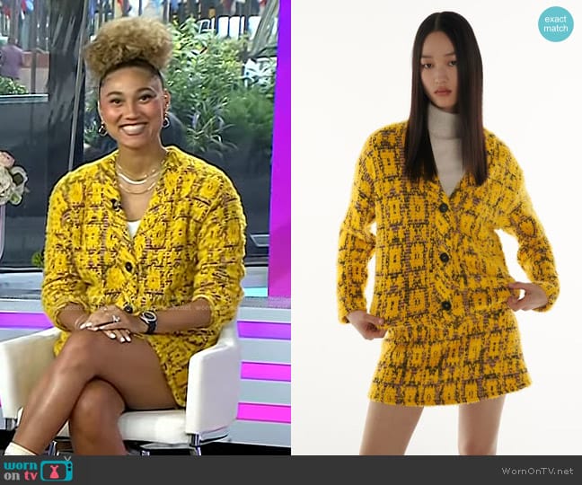 Zara Jacquard Jacket with Print in Yellow worn by Ally Love on Today