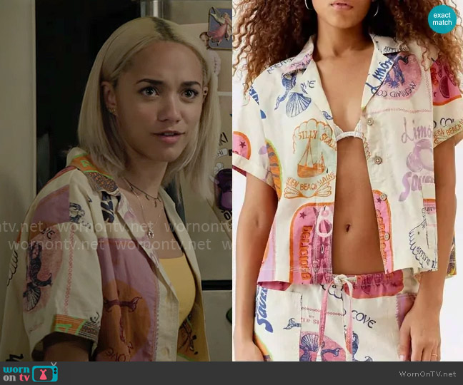 BDG Del Rey Souvenir Button-Down Top worn by Ava (Amirah J) on High Potential
