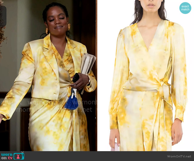 Pinko Chambave Blusa Raso Top worn by Sabrina Hollins (Novi Brown) on Tyler Perrys Sistas