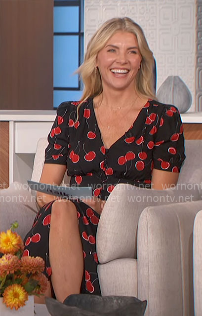 Amanda’s black cherry print dress on The Talk