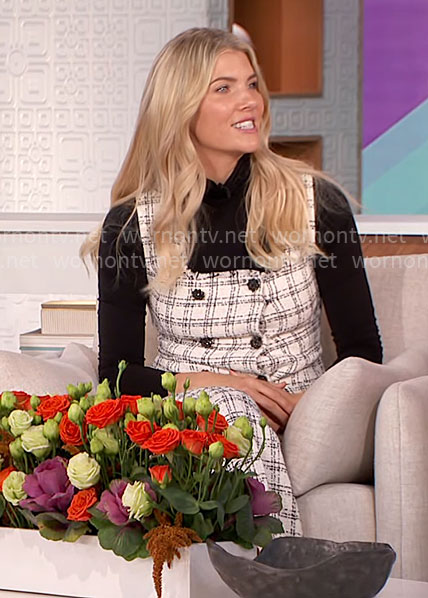 Amanda’s white plaid tweed vest and pants set on The Talk