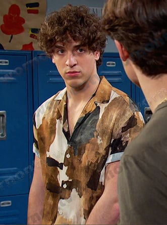 Aaron’s abstract print shirt on Days of our Lives