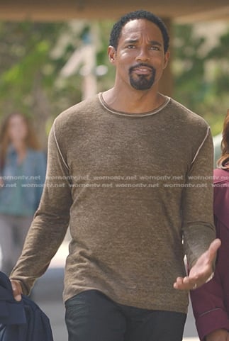 Ben’s olive brown sweater on Greys Anatomy