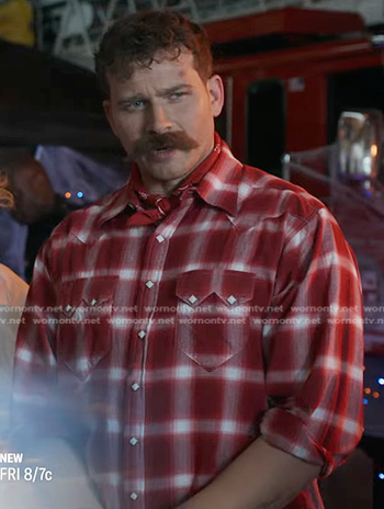 Buck’s red plaid shirt on 9-1-1