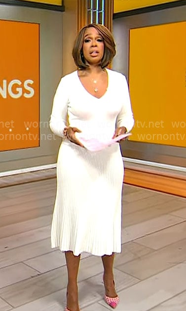 Gayle King’s white pleated knit dress on CBS Mornings