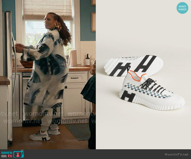Hermès Flex slip-on sneaker in Multicolor Blanc worn by Robyn McCall (Queen Latifah) on The Equalizer