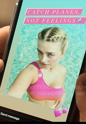 Imogen’s pink ombre one-shoulder bikini on Heartstopper