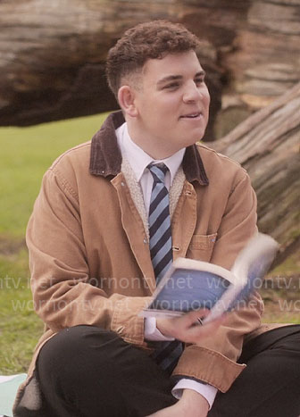 Isaac’s tan jacket on Heartstopper