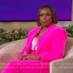 Jennifer’s pink chain print top and oversized blazer on The Jennifer Hudson Show