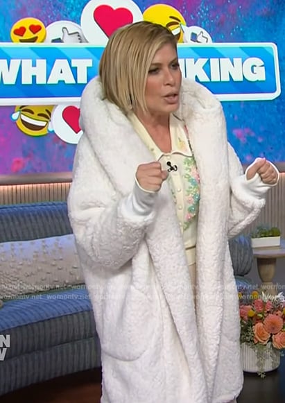 Jill Martin’s white sherpa jacket and embroidered blouse on The Kelly Clarkson Show