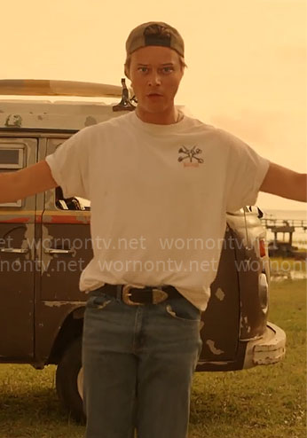 JJ’s Bones t-shirt on Outer Banks S4