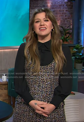 Kelly’s black tweed layered dress on The Kelly Clarkson Show