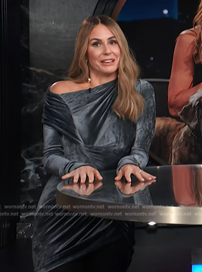Keltie’s gray velvet ruched top on E! News