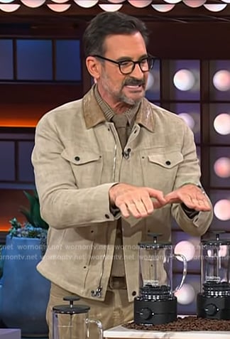 Lawrence’s beige denim jacket on The Kelly Clarkson Show