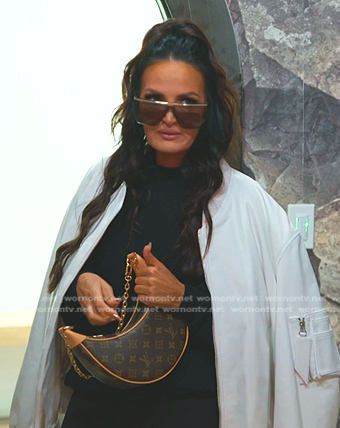 Lisa’s black sweatshirt and white bomber jacket on The Real Housewives of Salt Lake City