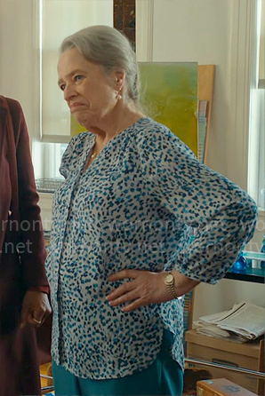 Madeline’s blue printed blouse on Matlock