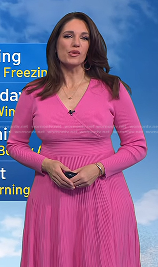 Maria’s pink ribbed kit midi dress on Today
