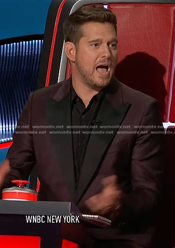 Michael Bublé’s burgundy tuxedo suit on The Voice