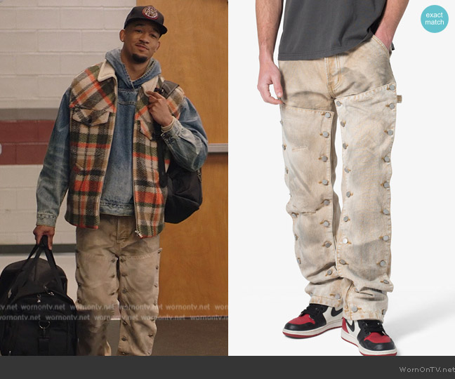 MNML V624 Snap Off Baggy Pants worn by Damon (Peyton Alex Smith) on All American Homecoming