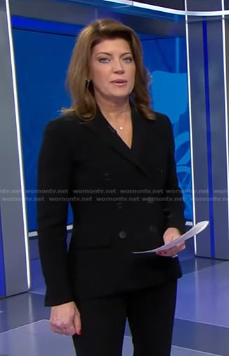 Norah’s black double breasted blazer on CBS Evening News