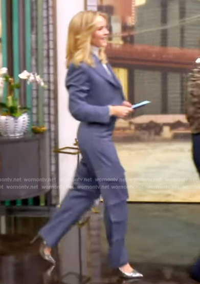 Sara’s blue cropped blazer and pants on The View