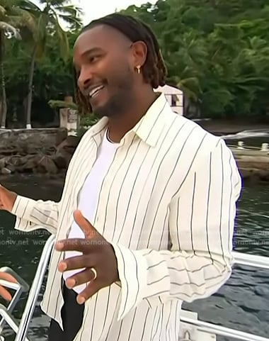 Scott’s white striped shirt on Access Hollywood