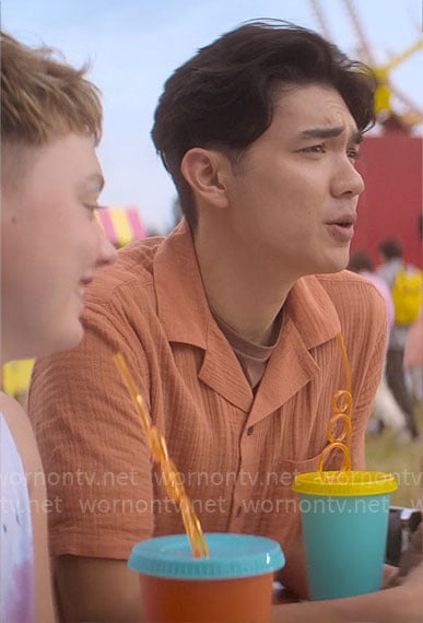 Tao’s orange button down shirt on Heartstopper