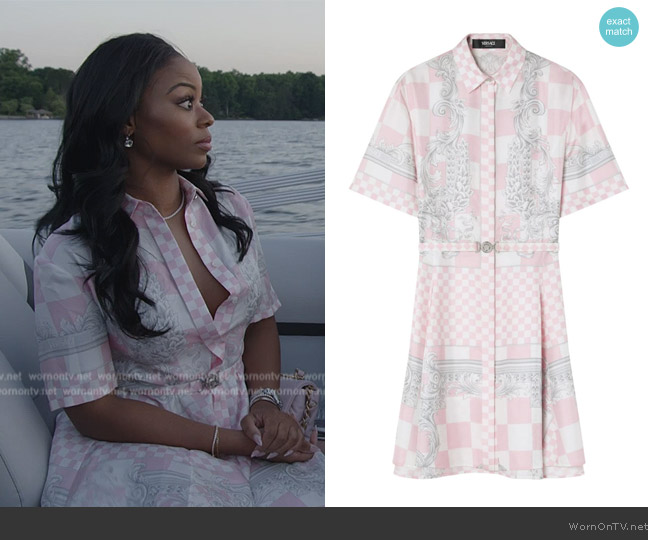 Versace Barocco-print silk shirt dress worn by Keiarna Stewart on The Real Housewives of Potomac