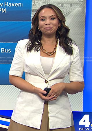 Adelle’s white short sleeve blazer on Today