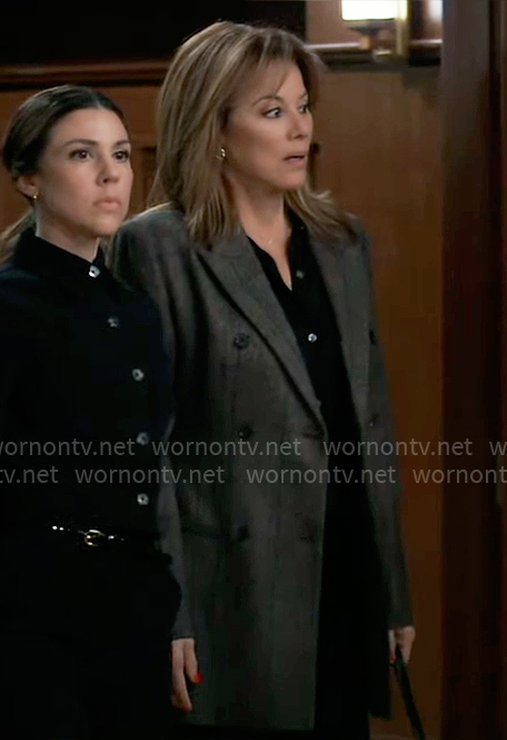 Alexis’ plaid blazer on General Hospital