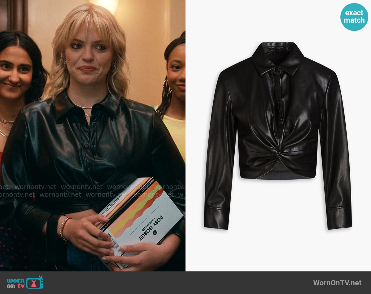 Alice + Olivia Phebe cropped twisted faux leather shirt worn by Leighton Murray (Reneé Rapp) on The Sex Lives of College Girls