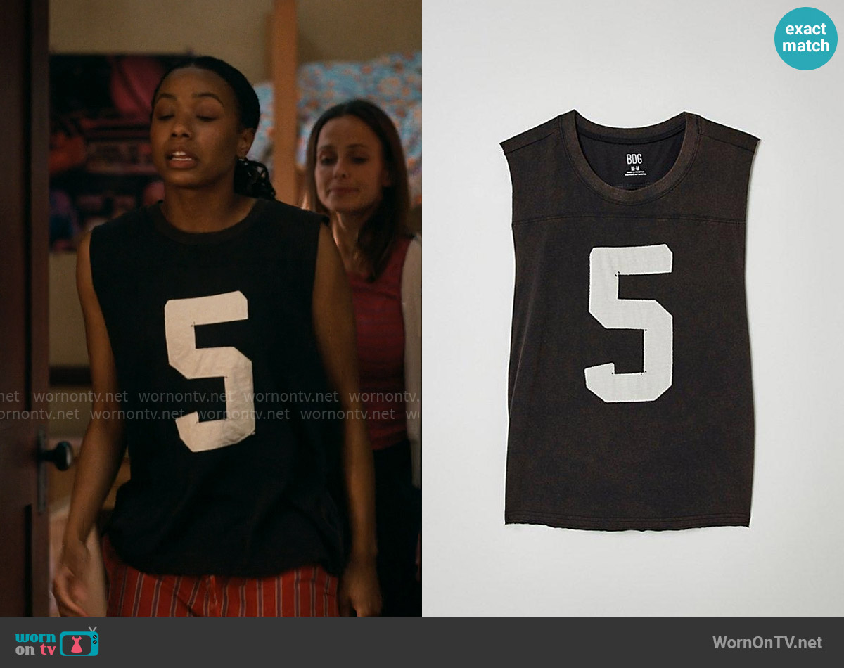 BDG Game Day Cutoff Tee worn by Whitney Chase (Alyah Chanelle Scott) on The Sex Lives of College Girls