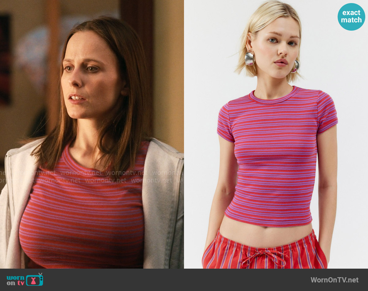 BDG Too Perfect Short Sleeve Tee worn by Kimberly Finkle (Pauline Chalamet) on The Sex Lives of College Girls