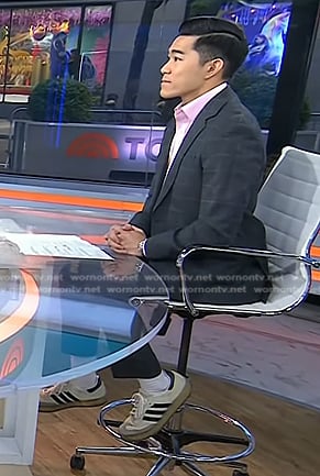 Brian Cheung’s white striped sneakers on Today