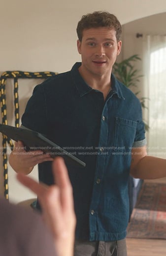Buck’s denim short sleeve shirt on 9-1-1