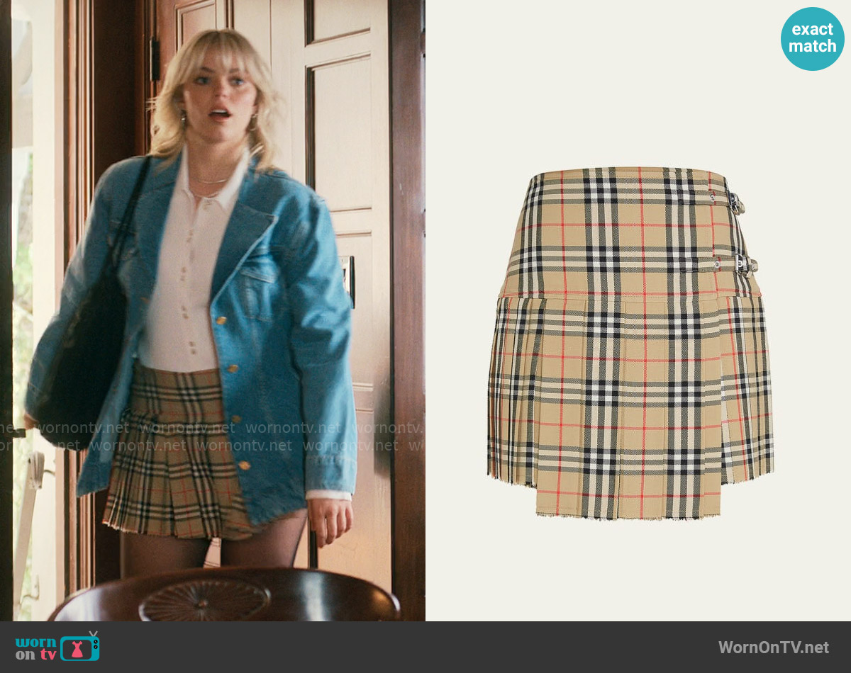 Burberry Check Kilt worn by Leighton Murray (Reneé Rapp) on The Sex Lives of College Girls