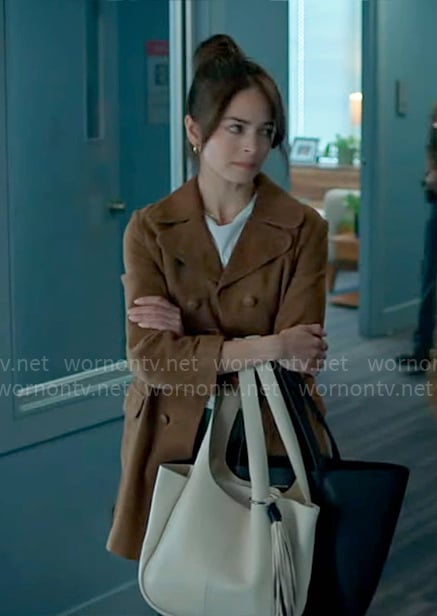Cassandra’s handbag on Murder in a Small Town