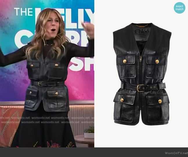 Chloe Belted Sleeveless Jacket worn by Rita Wilson on The Kelly Clarkson Show