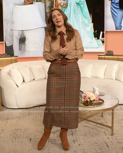 Drew’s plaid midi skirt on The Drew Barrymore Show