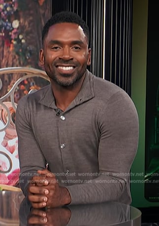 Justin’s gray cardigan on E! News
