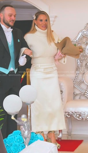 Heather’s white ribbed turtleneck sweater on The Real Housewives of Salt Lake City