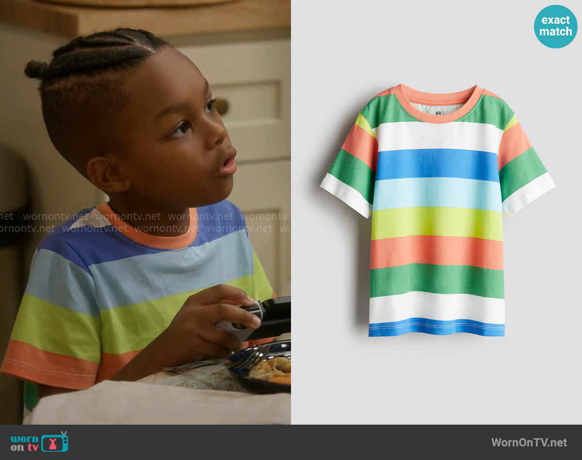 H&M Printed T-shirt in White/multicolored worn by Trey (Caleb R. Johnson) on Poppas House
