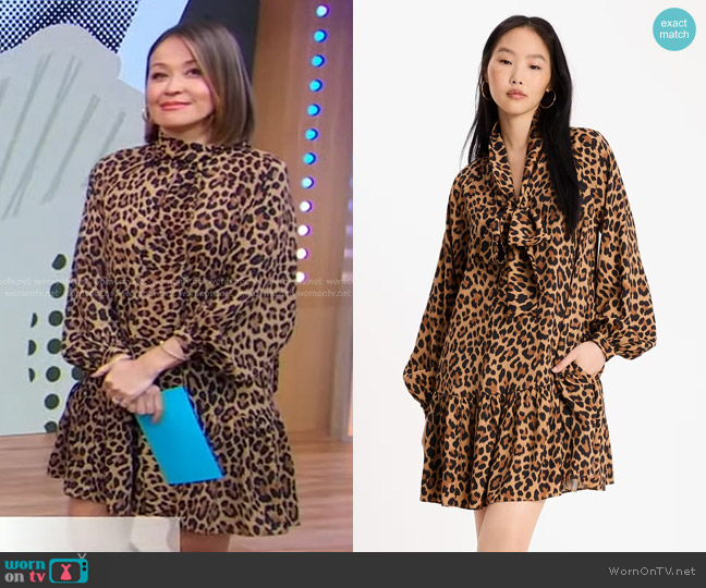 Kate Spade Classic Leopard Tie-neck Dress in Light Tobacco worn by Eva Pilgrim on Good Morning America