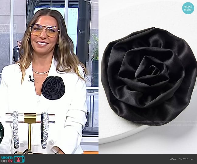 Loft Rosette Tulle Brooch worn by Melissa Garcia on Today