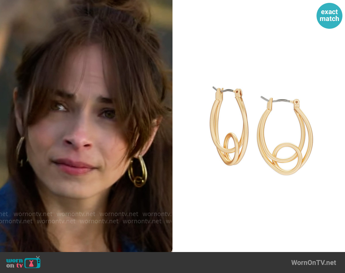 Lucky Brand Knotted Loop Oval Hoop Earrings worn by Cassandra Lee (Kristin Kreuk) on Murder in a Small Town