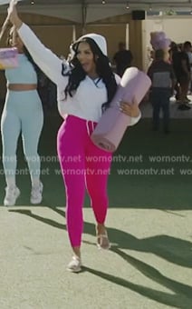 Mia’s white sandals on The Real Housewives of Potomac