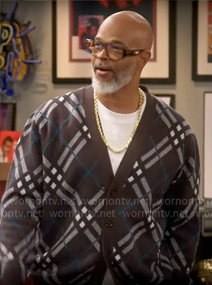 Poppa’s brown plaid cardigan on Poppas House