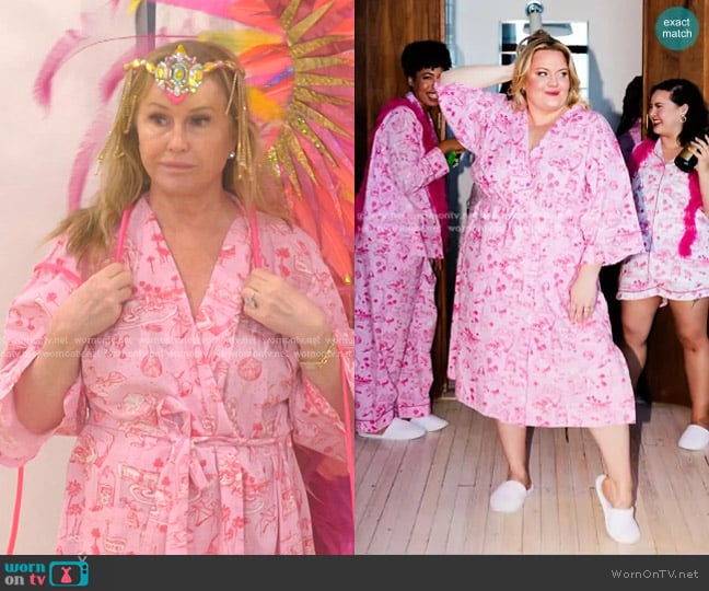 Print Fresh x Sean Taylor Girls' Trip Toile Robe in Rose worn by Kathy Hilton on The Real Housewives of Beverly Hills