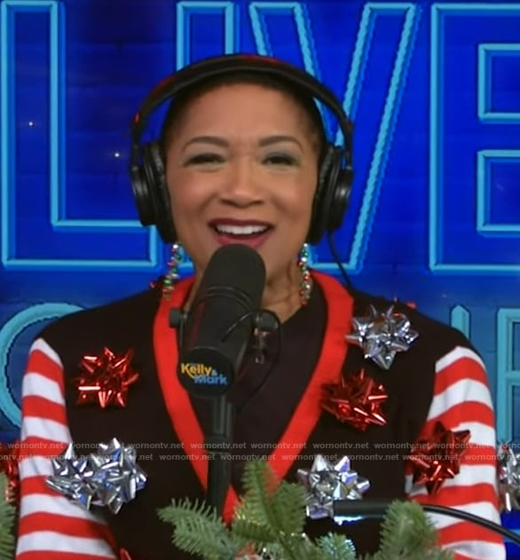Deja Vu’s ugly Christmas sweater on Live with Kelly and Mark